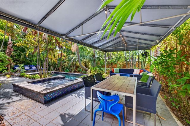 118 NE 16th Place, Fort Lauderdale, FL 33305