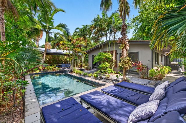118 NE 16th Place, Fort Lauderdale, FL 33305