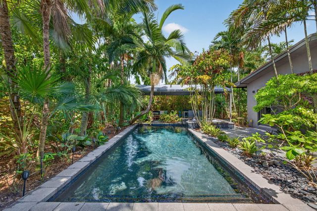 118 NE 16th Place, Fort Lauderdale, FL 33305