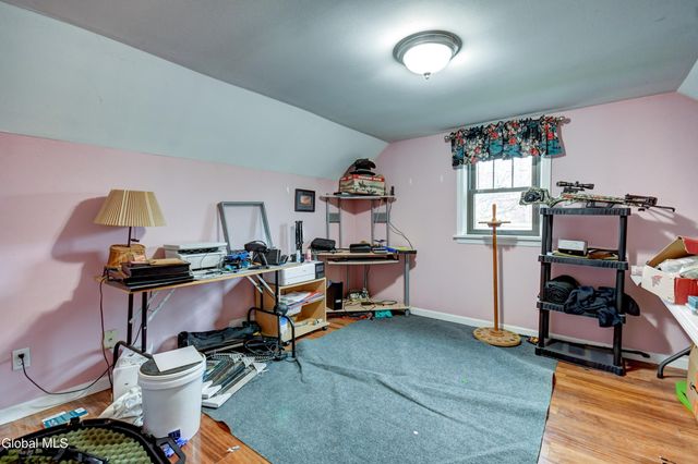 31 Walnut Avenue, Johnstown, NY 12095