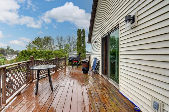 31 Walnut Avenue, Johnstown, NY 12095