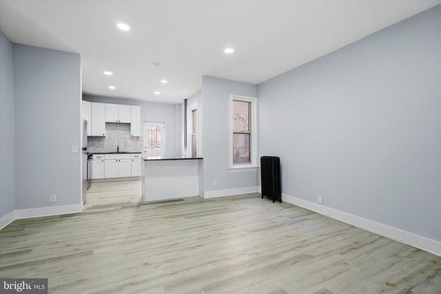 2041 CHURCH LN, Philadelphia, PA 19138