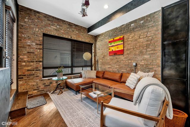 1424 W Grand Avenue 5, Chicago, IL 60642