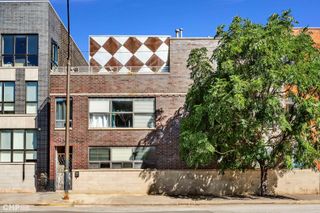 1424 W Grand Avenue 5, Chicago, IL 60642