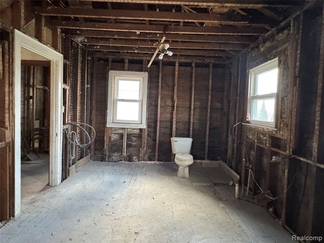 531 East Street, Milford, MI 48381