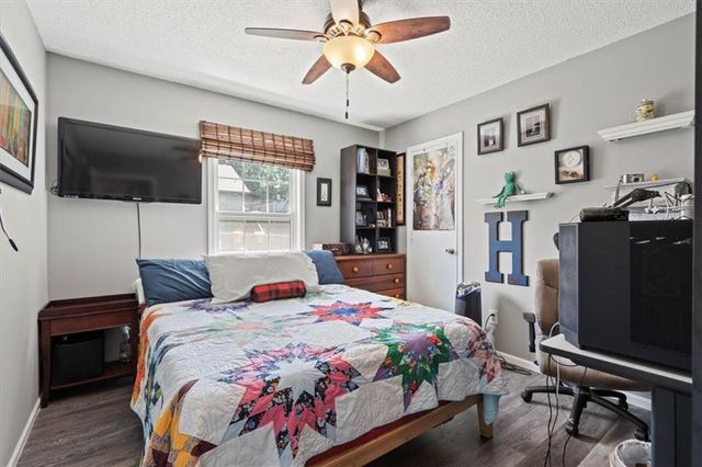 7231 Rene Street, Shawnee, KS 66216