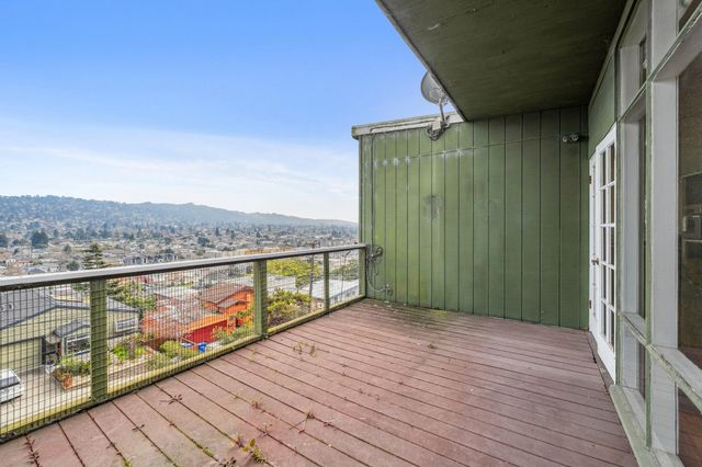 953 Hillside Ave, Albany, CA 94706