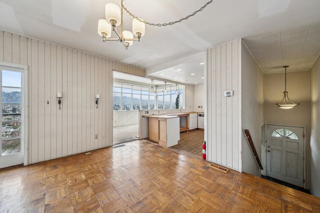 953 Hillside Ave, Albany, CA 94706