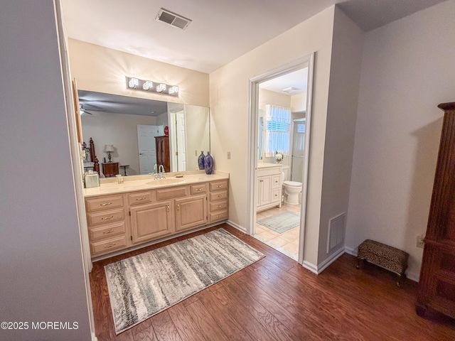 1604 Lacebark Road, Toms River, NJ 08755