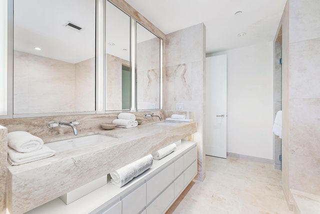 3550 S Ocean Boulevard 5b, South Palm Beach, FL 33480