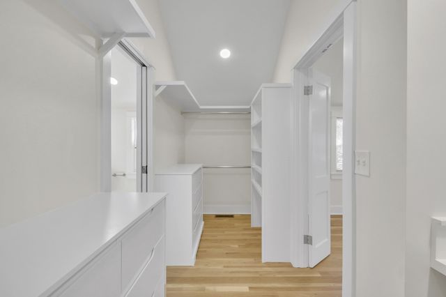 1121 Goldilocks St, Madison, TN 37115