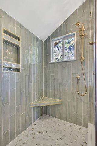 1121 Goldilocks St, Madison, TN 37115