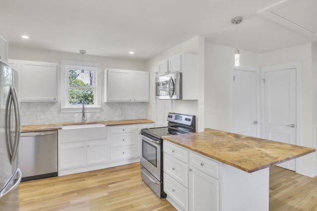 1121 Goldilocks St, Madison, TN 37115