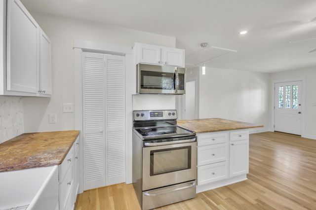 1121 Goldilocks St, Madison, TN 37115