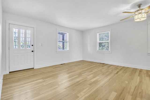 1121 Goldilocks St, Madison, TN 37115