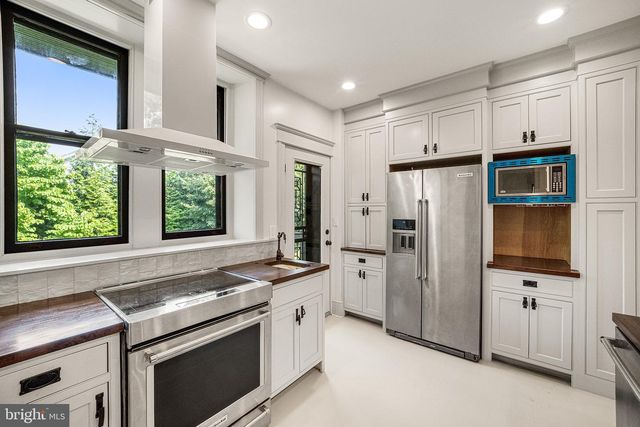 454 FORREST AVE, Drexel Hill, PA 19026