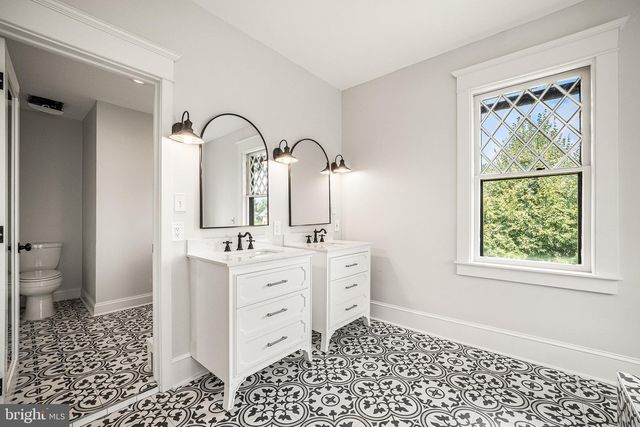 454 FORREST AVE, Drexel Hill, PA 19026