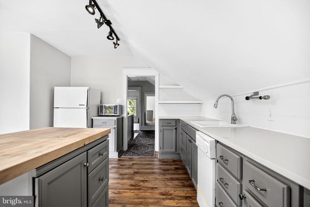 454 FORREST AVE, Drexel Hill, PA 19026