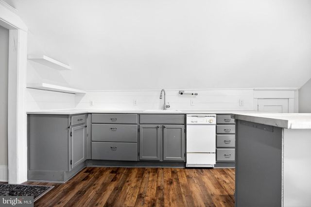 454 FORREST AVE, Drexel Hill, PA 19026