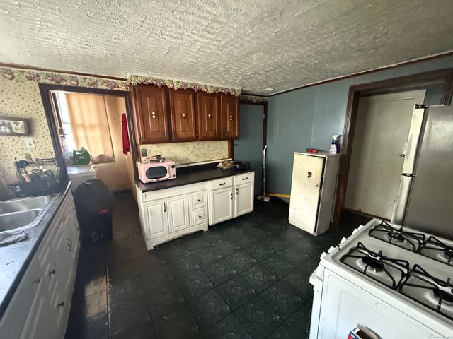 148 Plymouth Street, New Haven, CT 06519