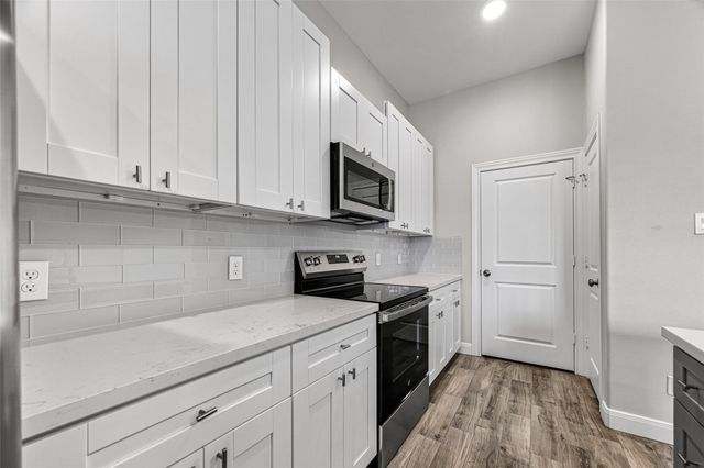 504 Nursery Road 1203, The Woodlands, TX 77380