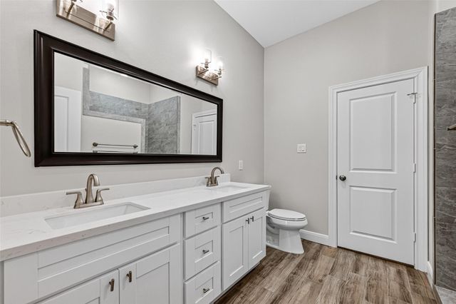 504 Nursery Road 1203, The Woodlands, TX 77380