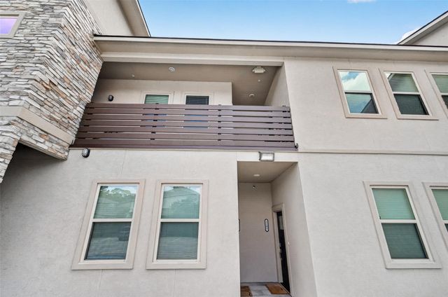 504 Nursery Road 1203, The Woodlands, TX 77380