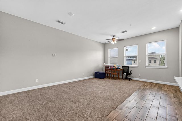 504 Nursery Road 1203, The Woodlands, TX 77380