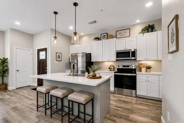 504 Nursery Road 1203, The Woodlands, TX 77380