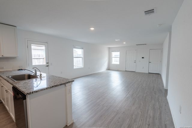 4111 Imogene Ivy, San Antonio, TX 78211