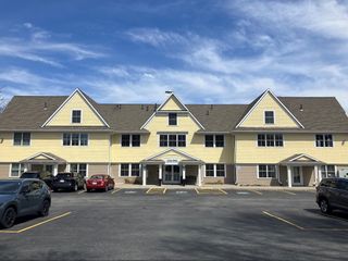70 Elm St, Worcester, MA 01609