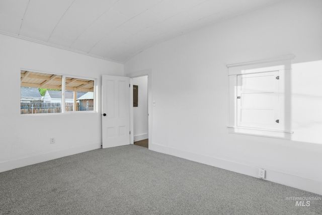 2612 W Woodlawn Ave, Boise, ID 83702