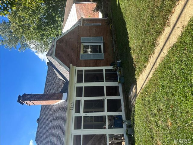 1545 Moore Place, University City, MO 63130
