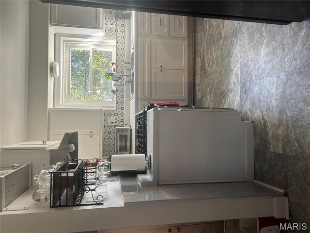 1545 Moore Place, University City, MO 63130