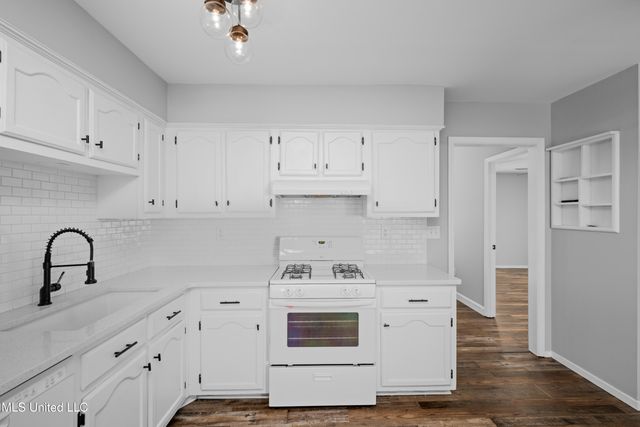 10144 Palmer Drive, Olive Branch, MS 38654