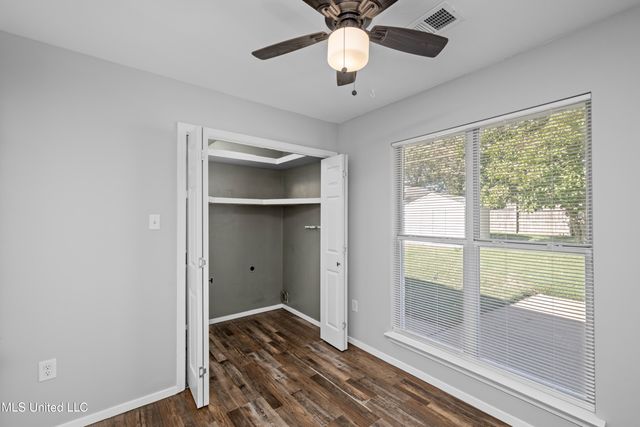 10144 Palmer Drive, Olive Branch, MS 38654