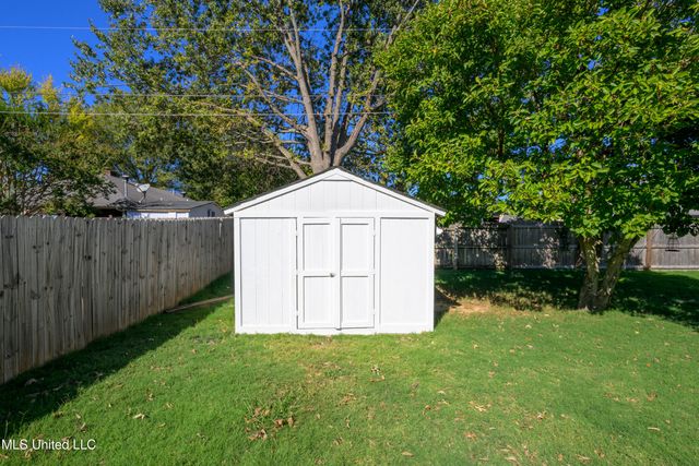 10144 Palmer Drive, Olive Branch, MS 38654