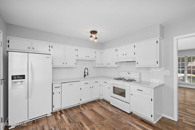 10144 Palmer Drive, Olive Branch, MS 38654