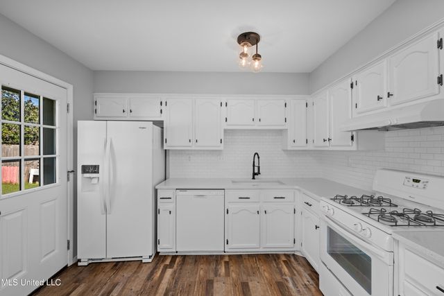 10144 Palmer Drive, Olive Branch, MS 38654
