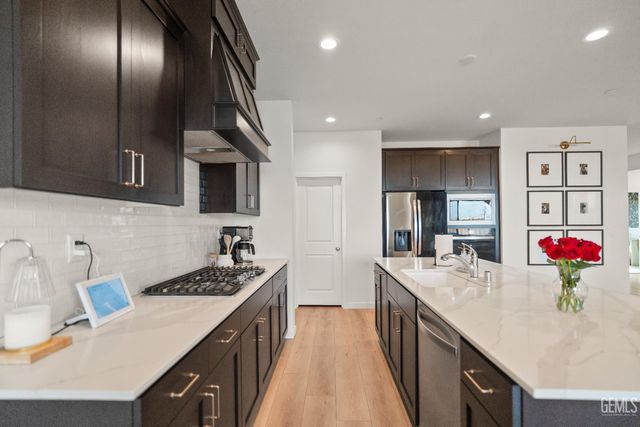 14964 Pams Way, Bakersfield, CA 93314