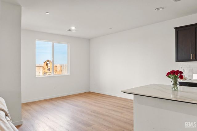 14964 Pams Way, Bakersfield, CA 93314