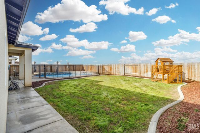 14964 Pams Way, Bakersfield, CA 93314