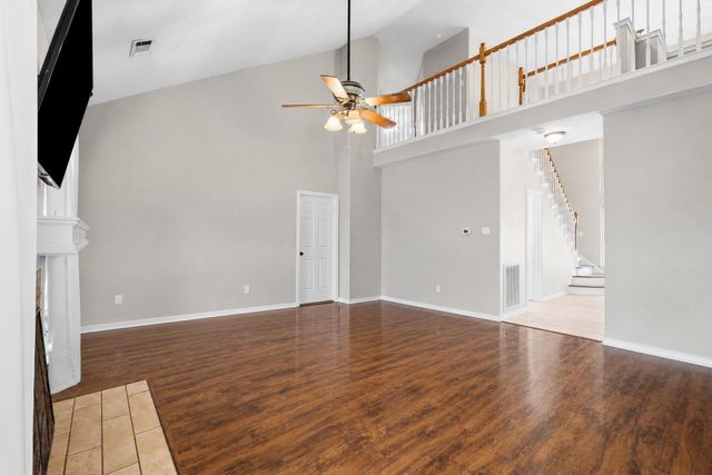 6310 Wildlife Way, Baytown, TX 77523