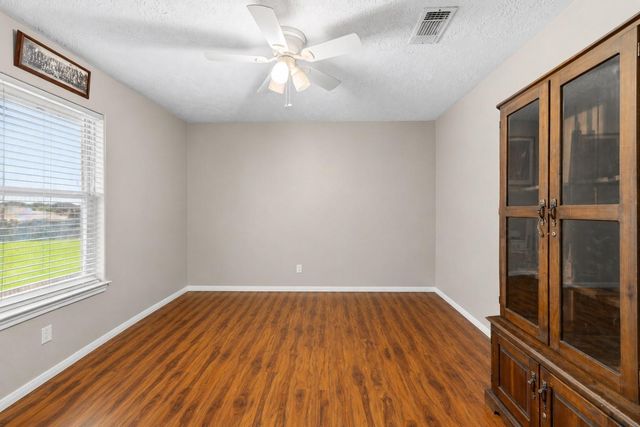 6310 Wildlife Way, Baytown, TX 77523