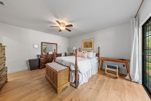 207 Oakwood Circle, Niceville, FL 32578