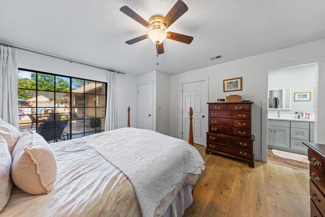 207 Oakwood Circle, Niceville, FL 32578