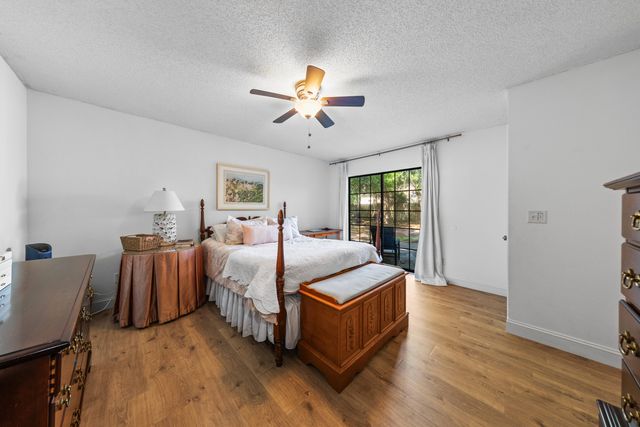 207 Oakwood Circle, Niceville, FL 32578