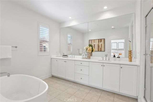 106 Yellow Iris, Irvine, CA 92618