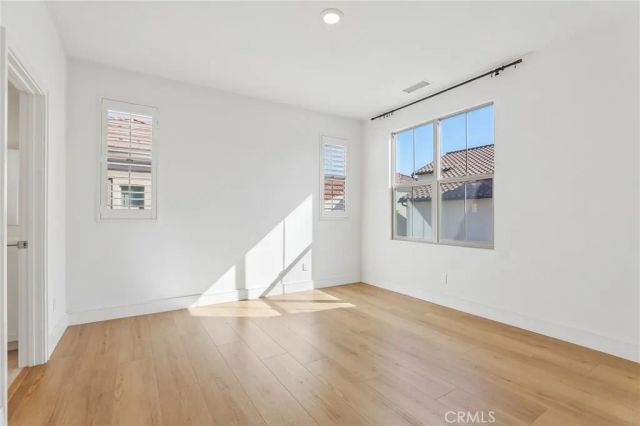 106 Yellow Iris, Irvine, CA 92618