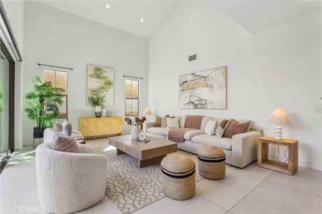 106 Yellow Iris, Irvine, CA 92618